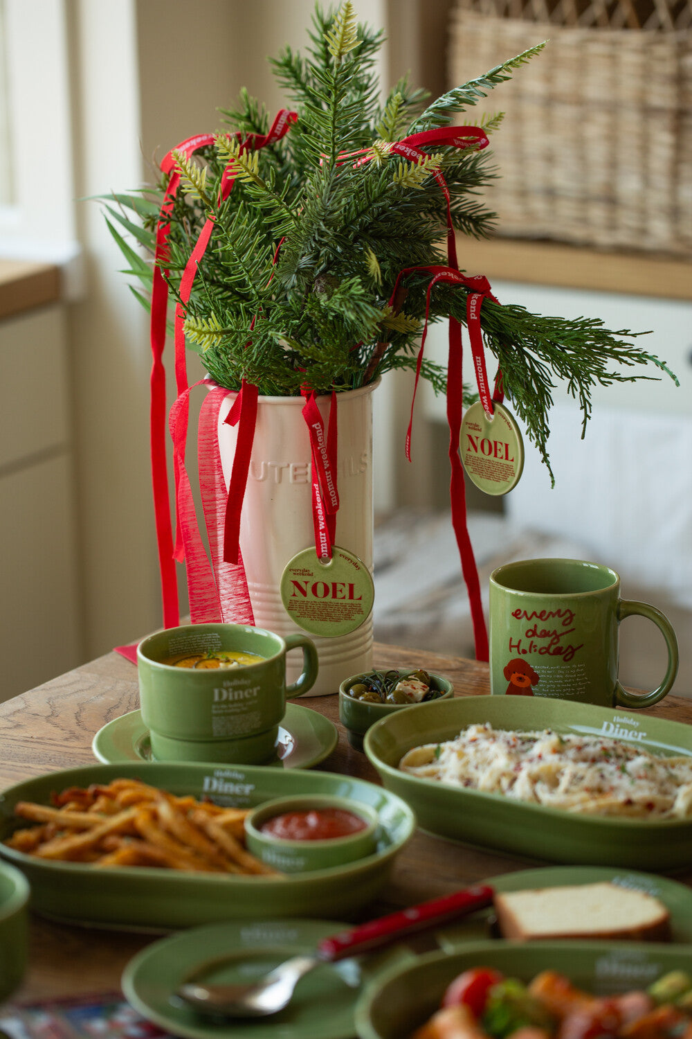 Momur Christmas Ornaments - Weekend 7