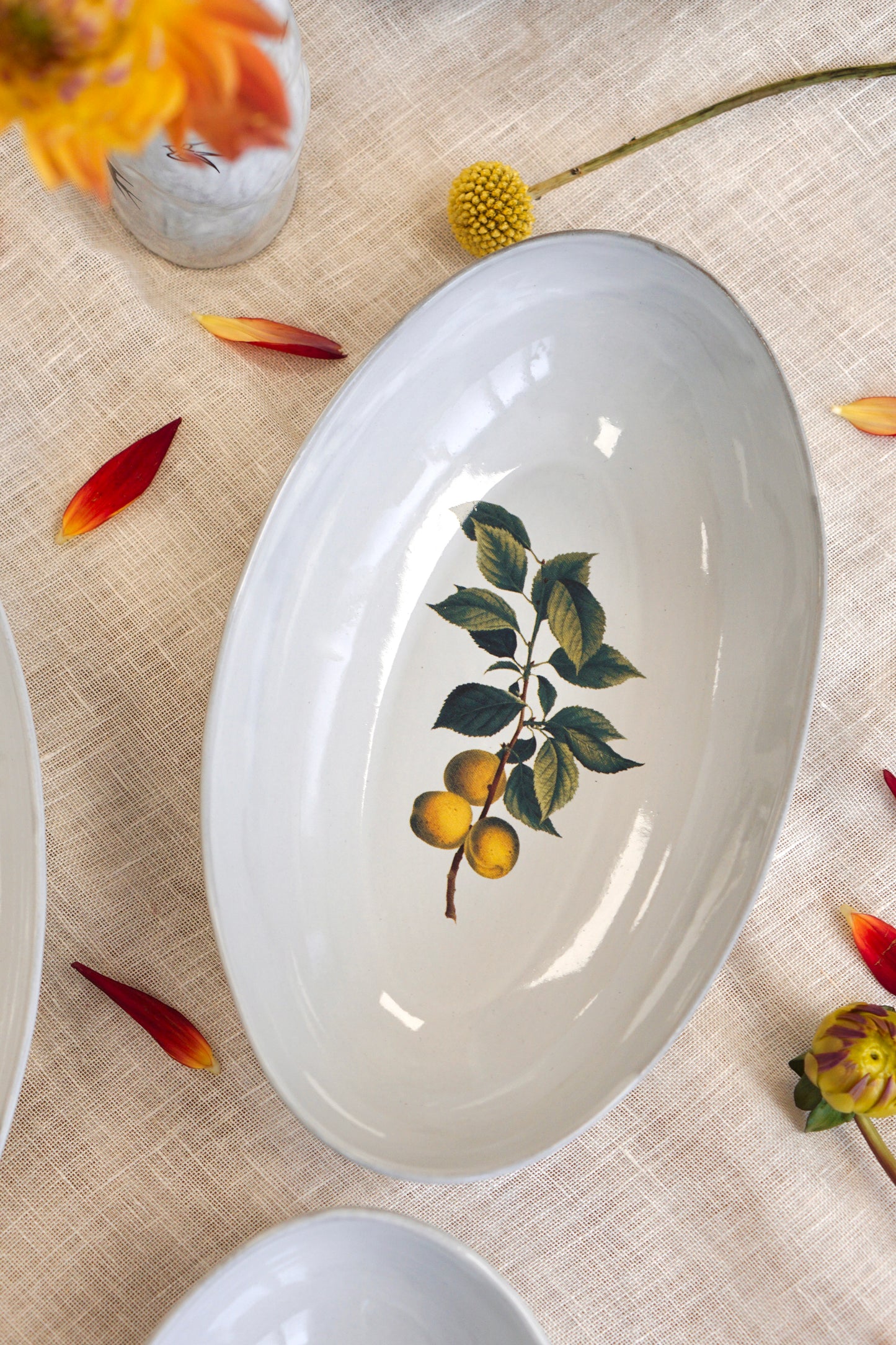 Noir Blanc Oval Bowl