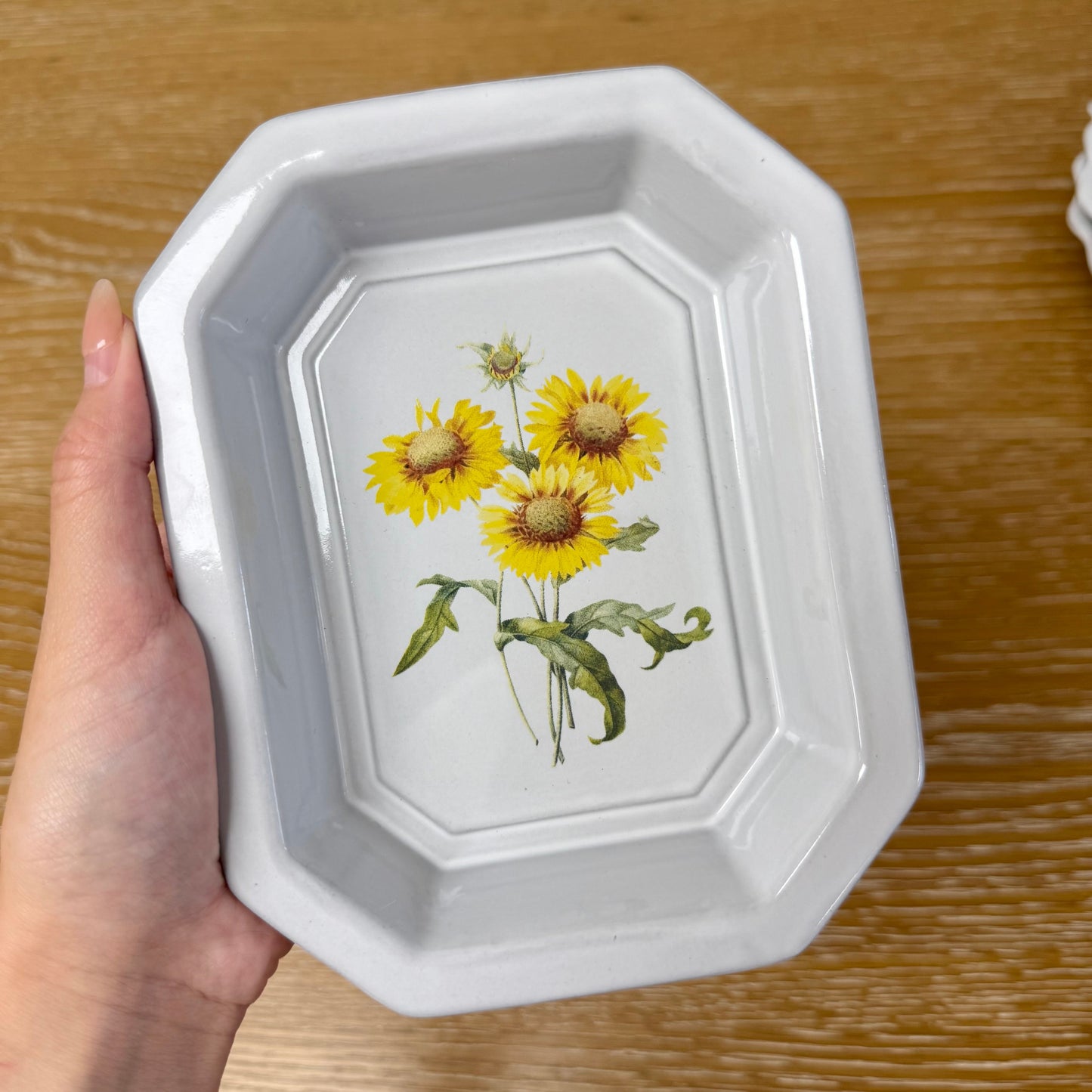 "Château Bloom" Octagon Plate