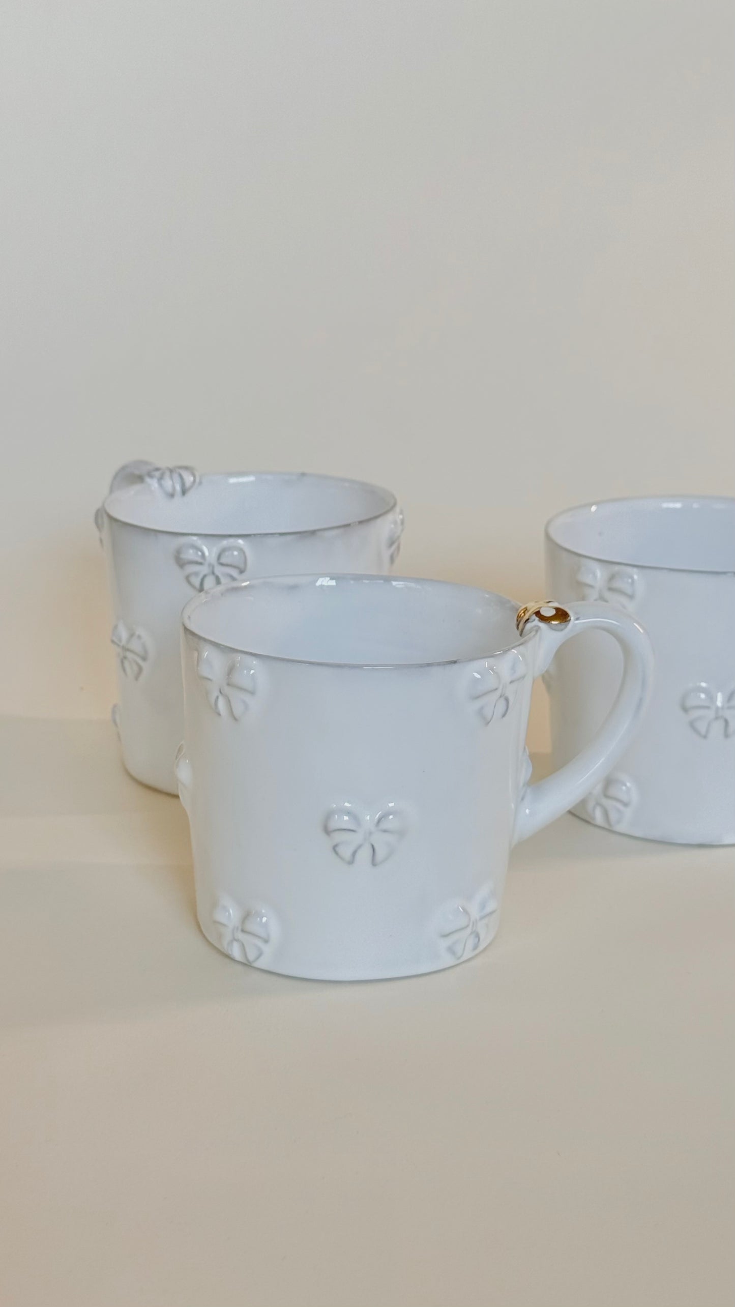 Nœud-Nœud cup with handle