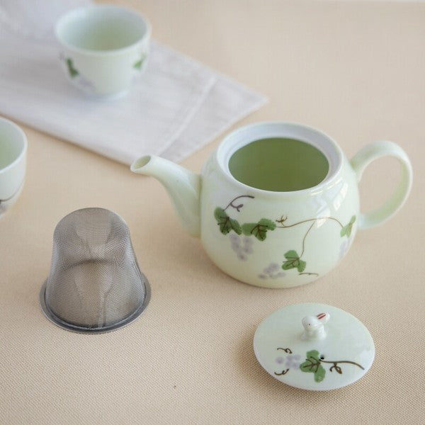 Grape Leaves Bunny Tea Gift Set