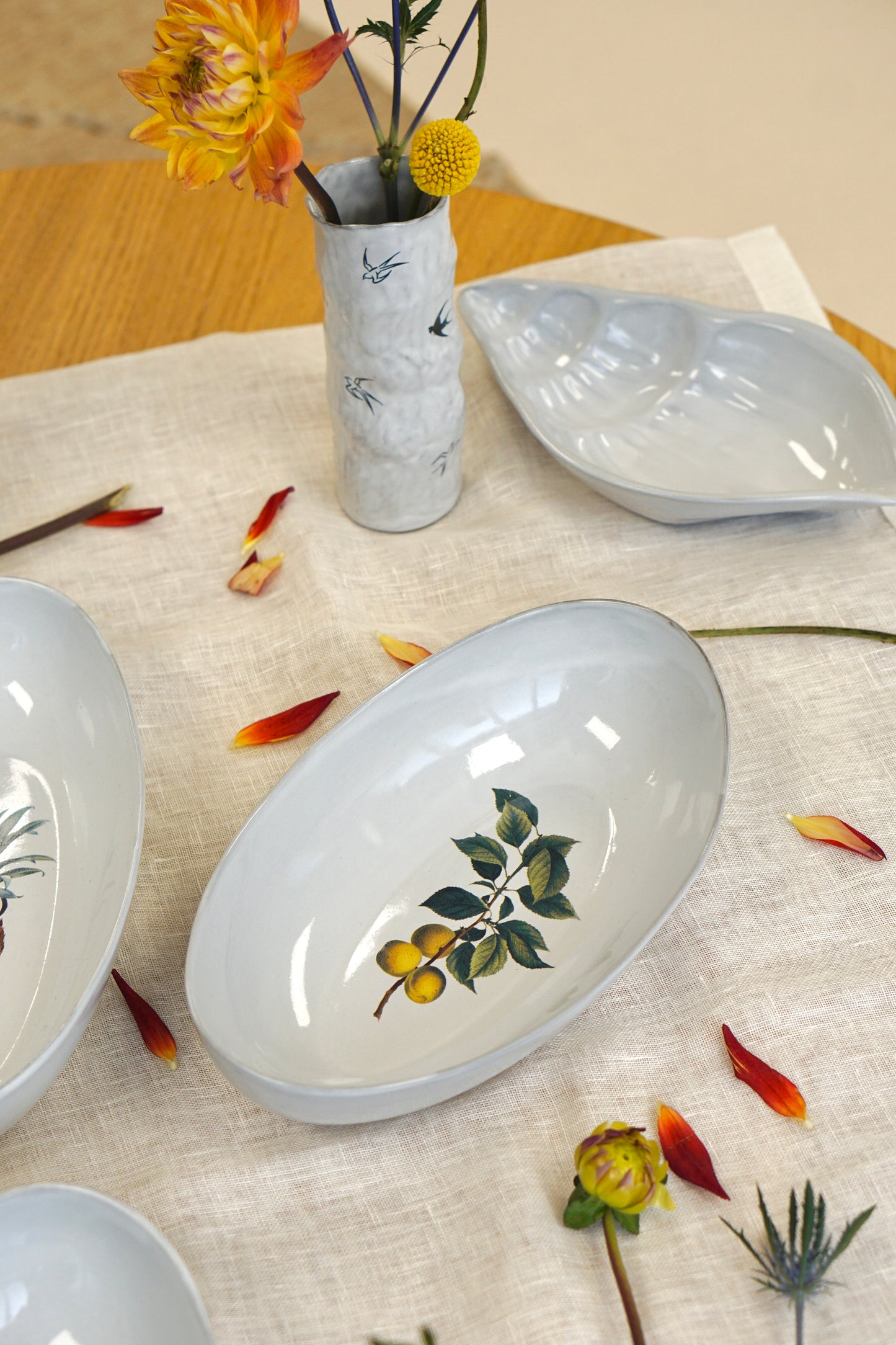 Noir Blanc Oval Bowl