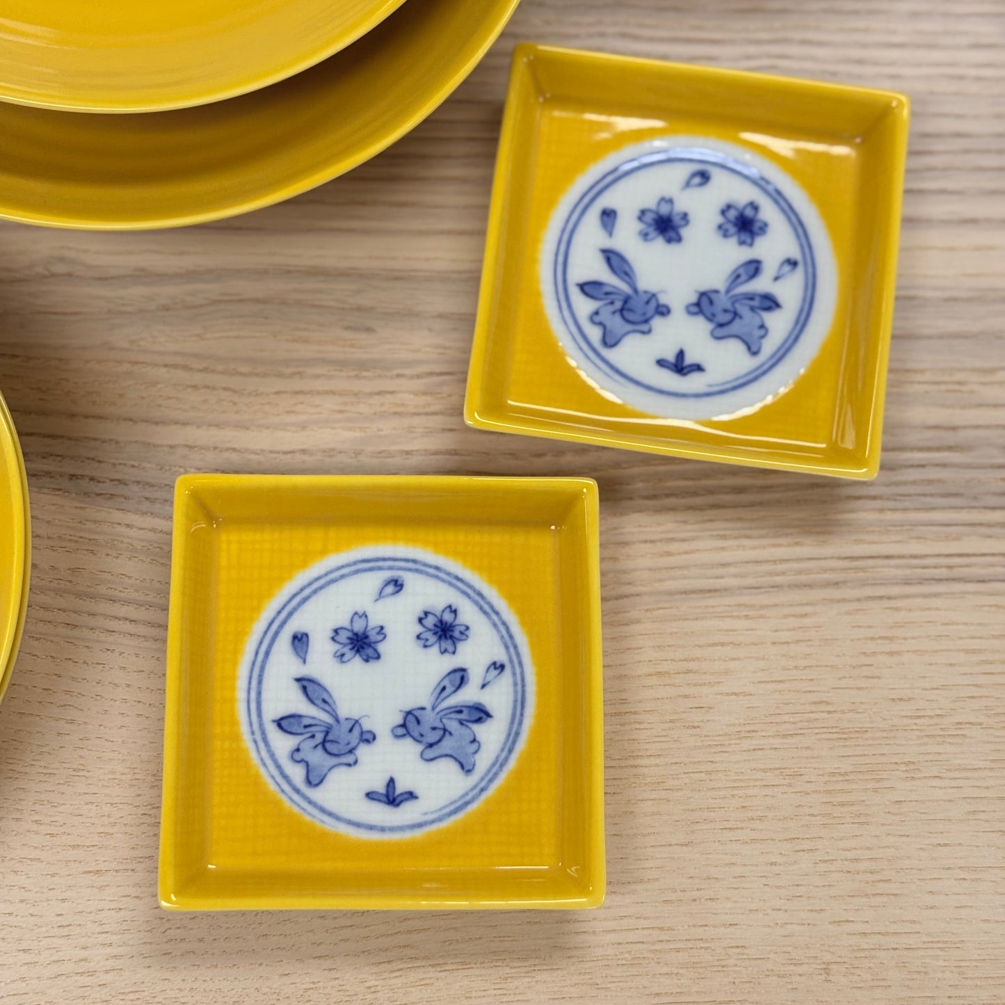 Hasami Yellow Bunny Series