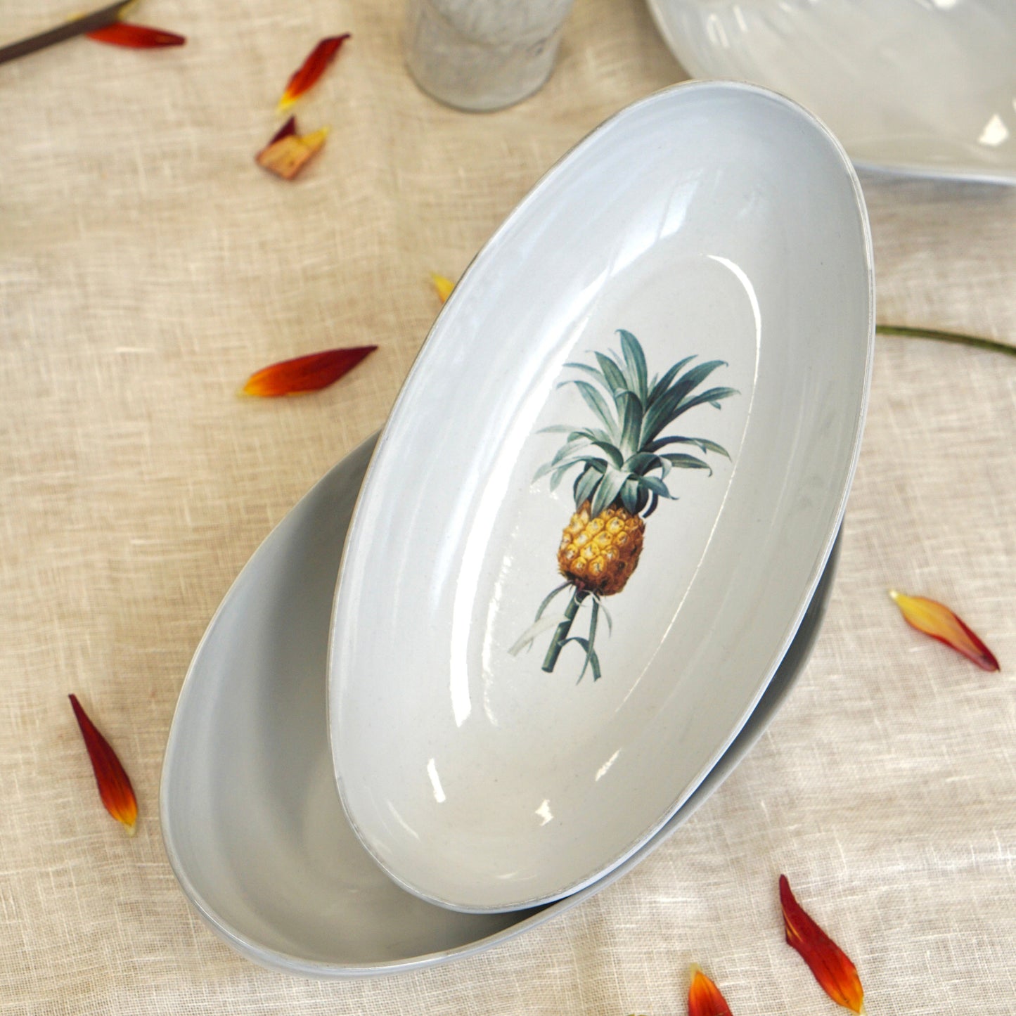 Noir Blanc Oval Bowl