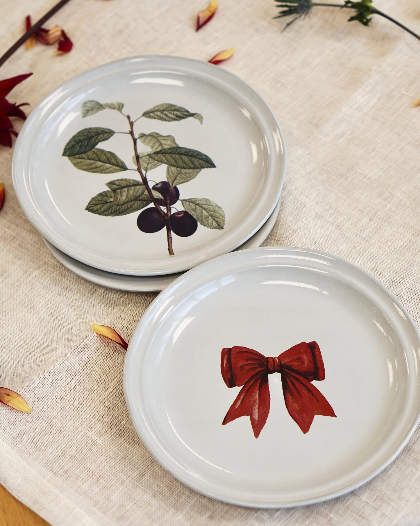 Crimson & Plum Round Plate