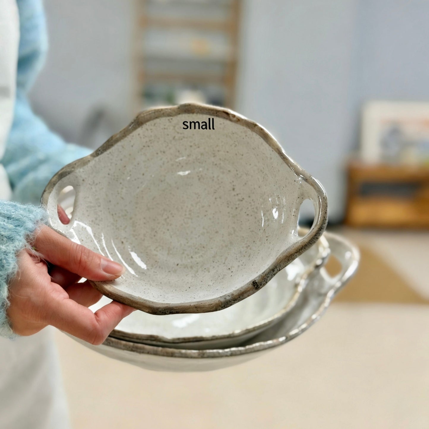 Shiro Karatsu Double Handle Plate