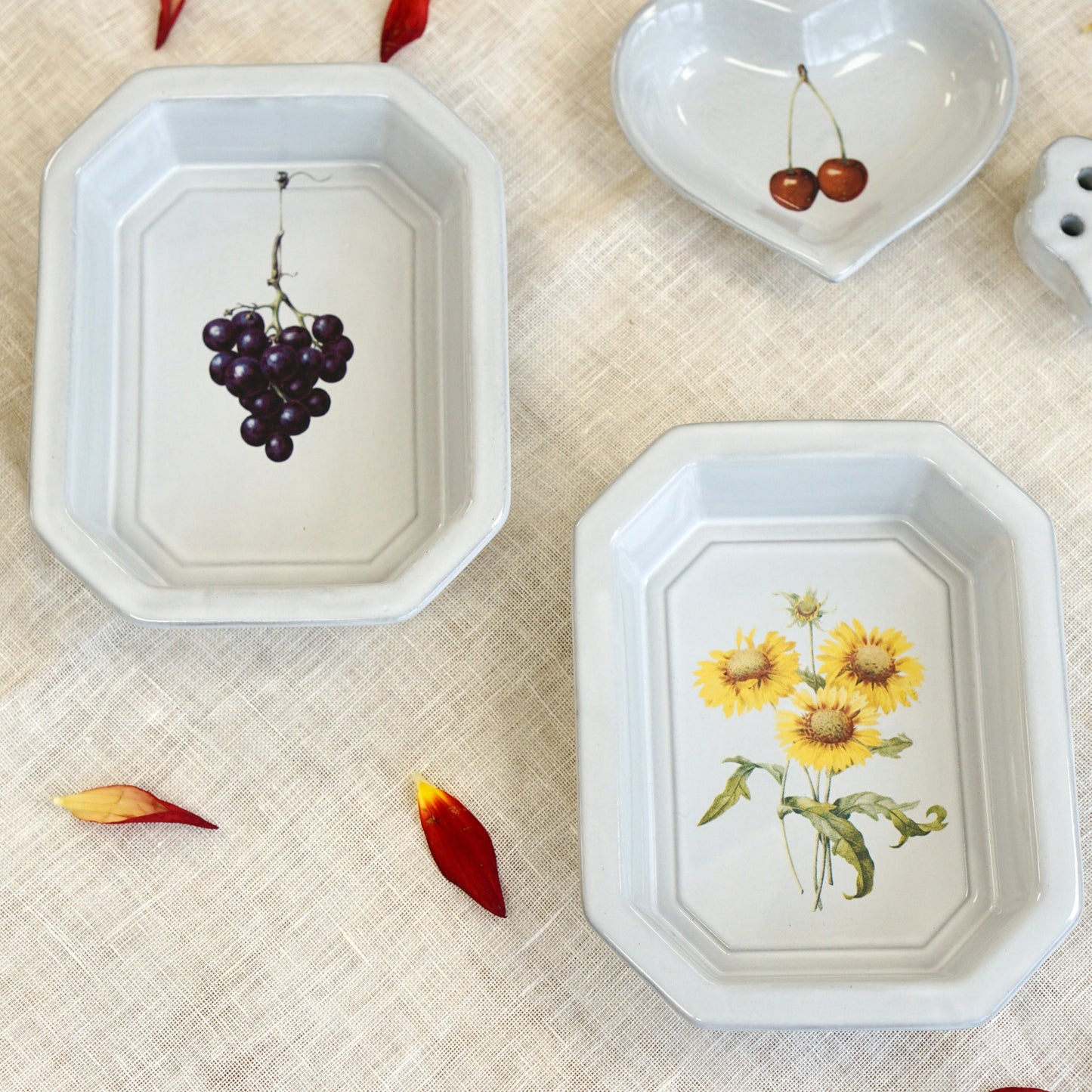 "Château Bloom" Octagon Plate