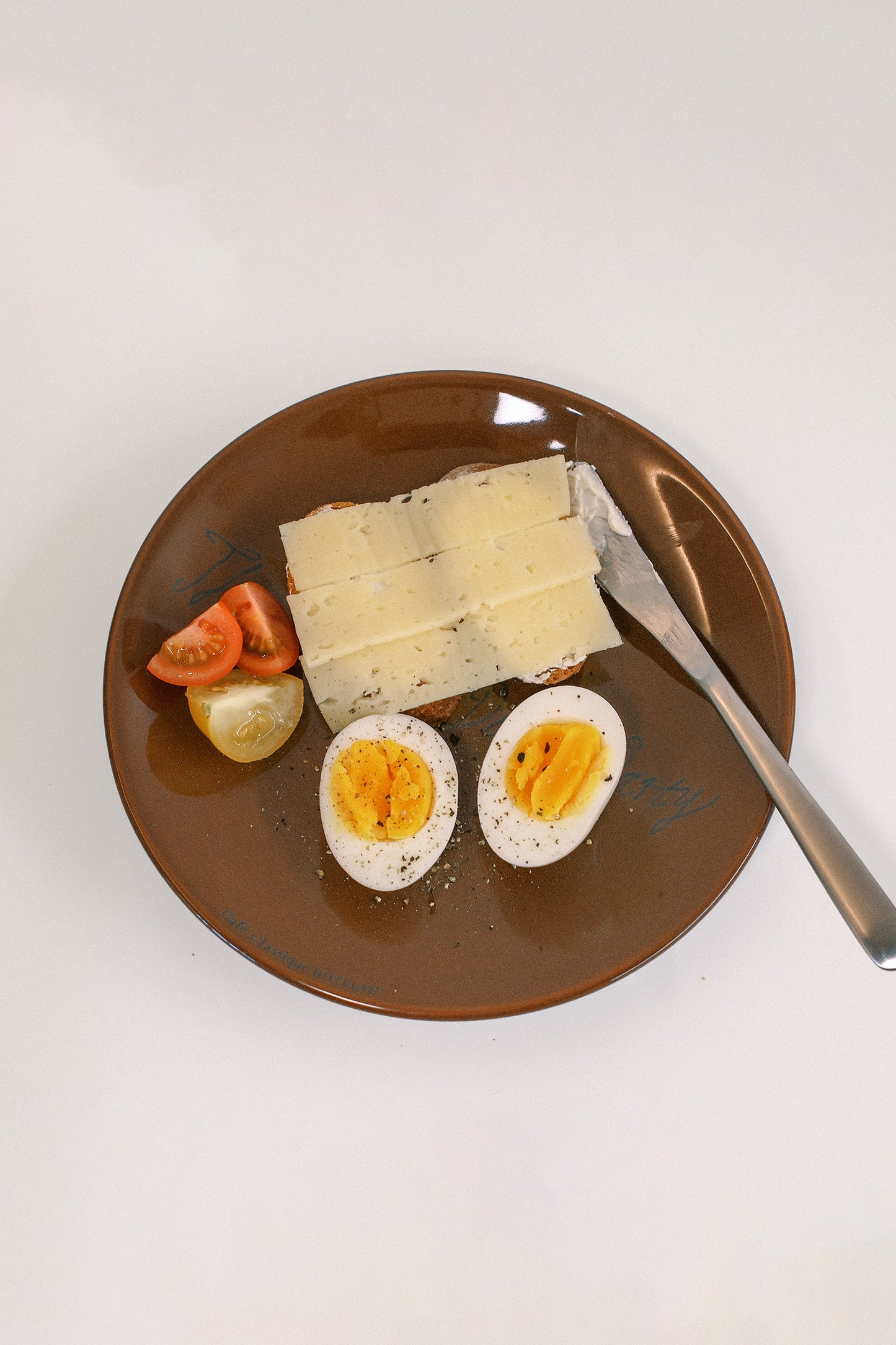 Poétique Flat Plate