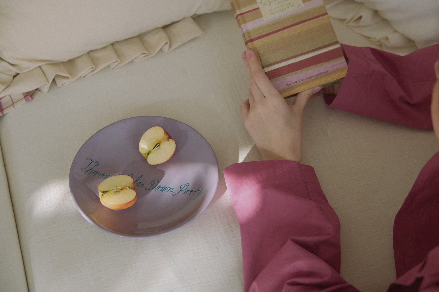 Poétique Flat Plate