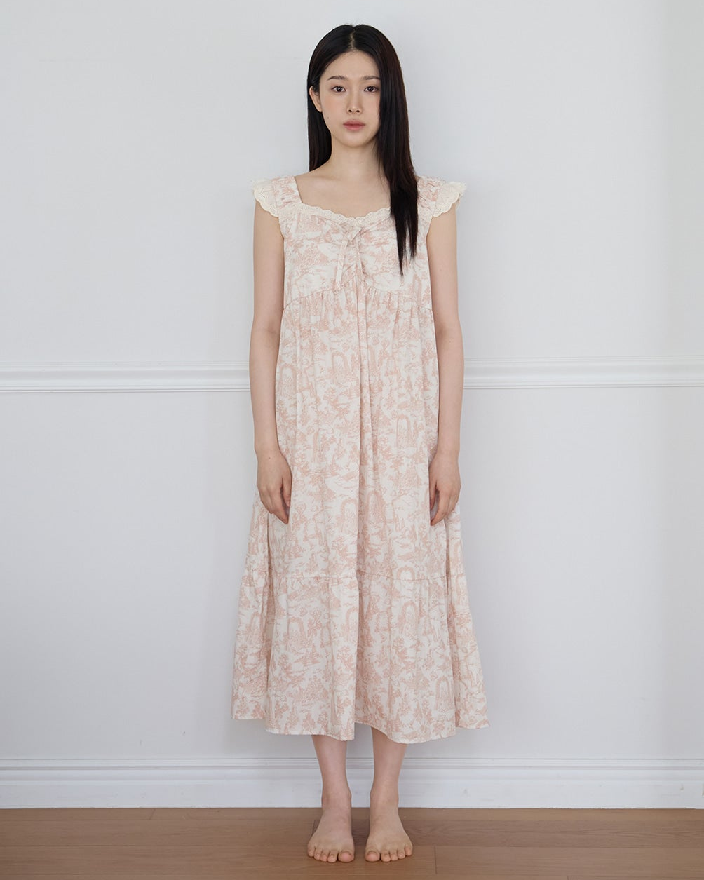 Arte Lace Sleeveless One-Piece Dress