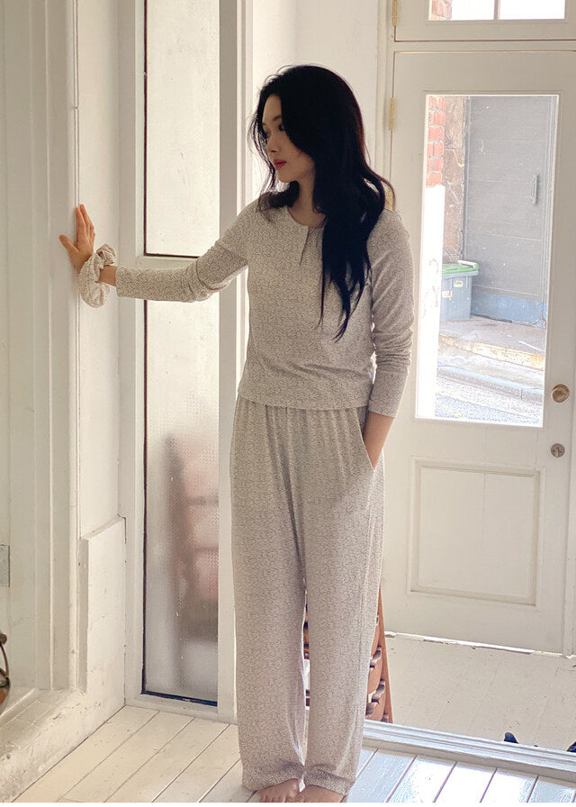 Louis Flower Pajama Set with Hair Scrunchie