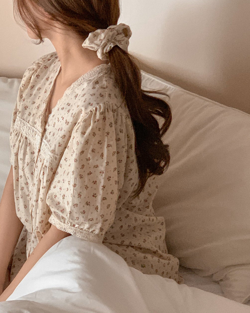 Daphne Shortsleeve 2pc Set with Hair Scrunchie