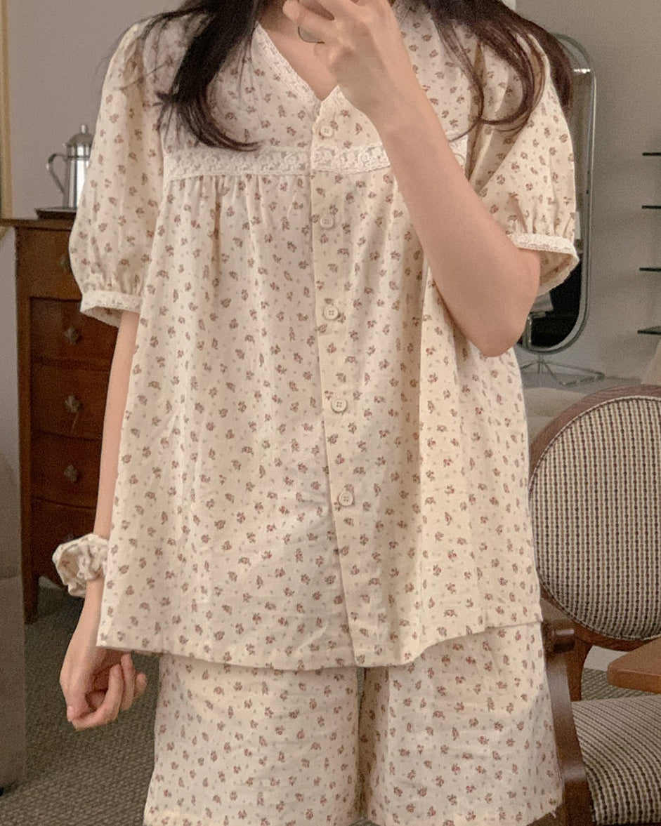 Daphne Shortsleeve 2pc Set with Hair Scrunchie