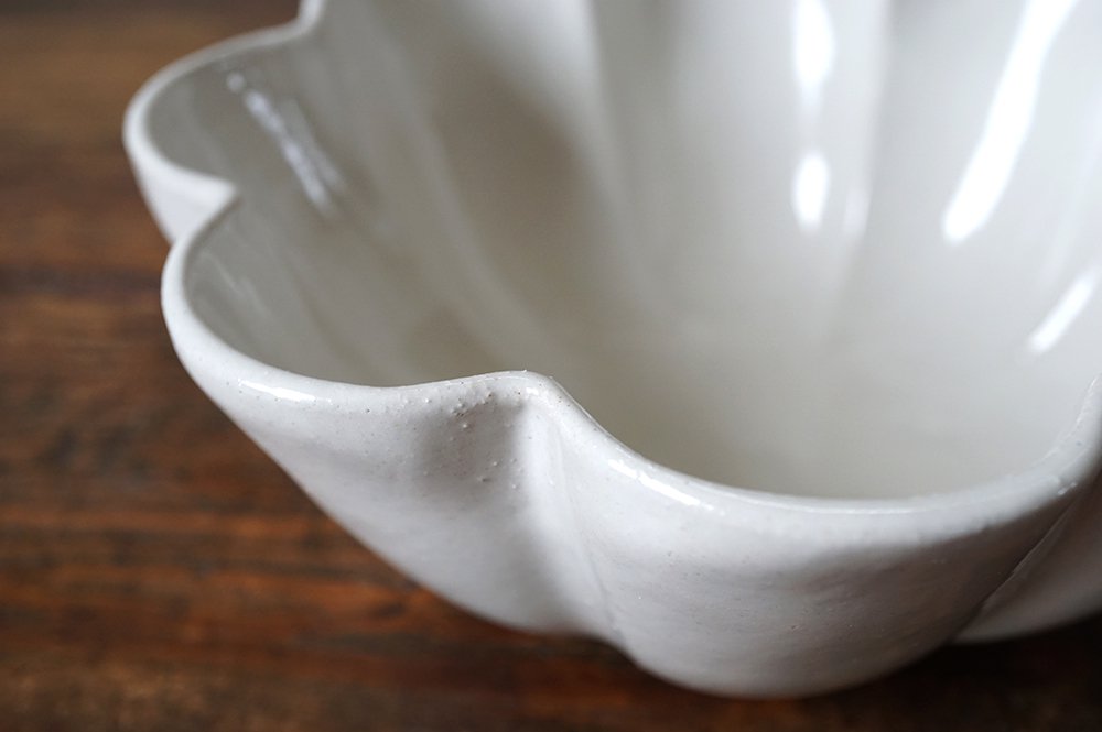 Mashiko Ware Flower shaped bowl