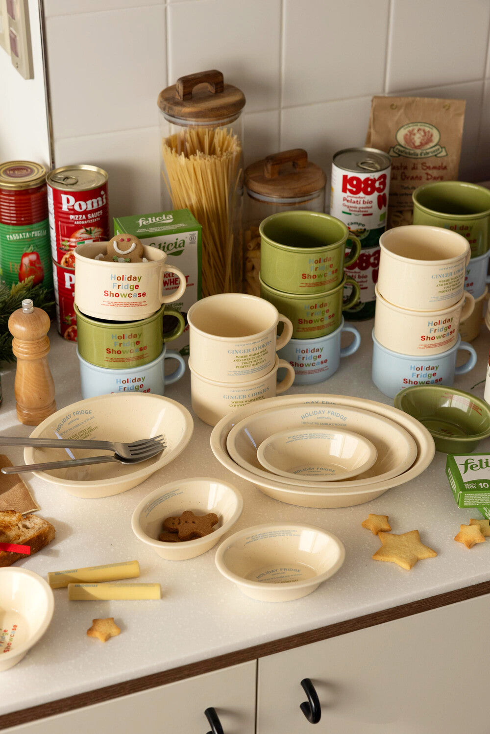 Holiday Showcase Oval Bowl M - Weekend 14