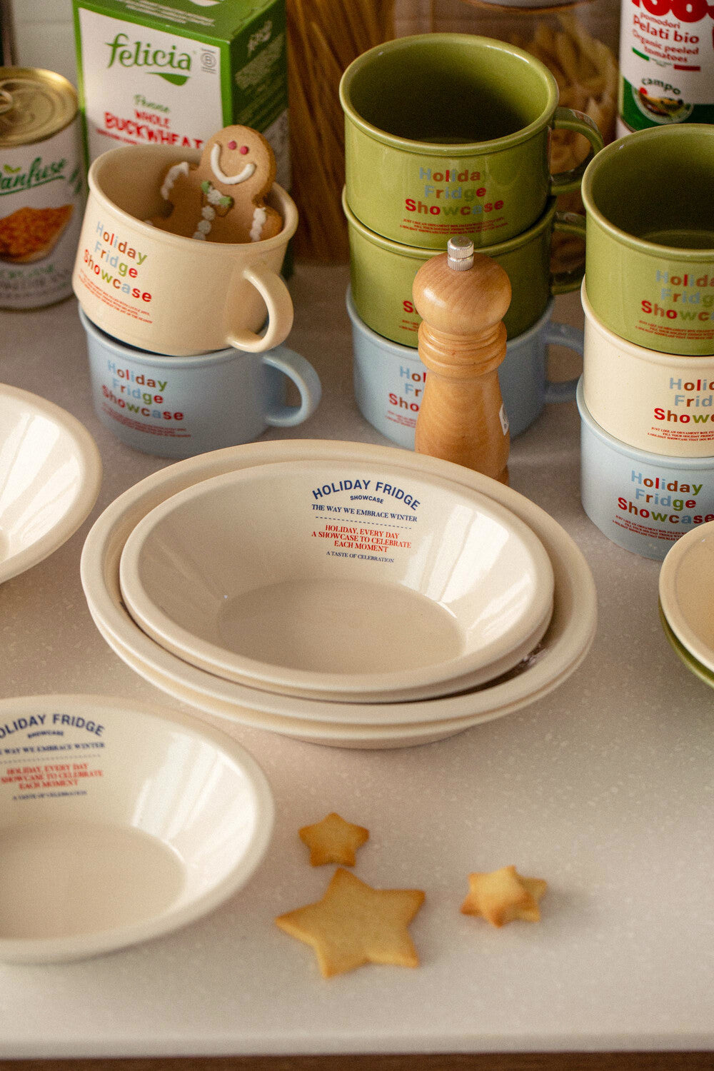 Holiday Showcase Oval Bowl M - Weekend 14