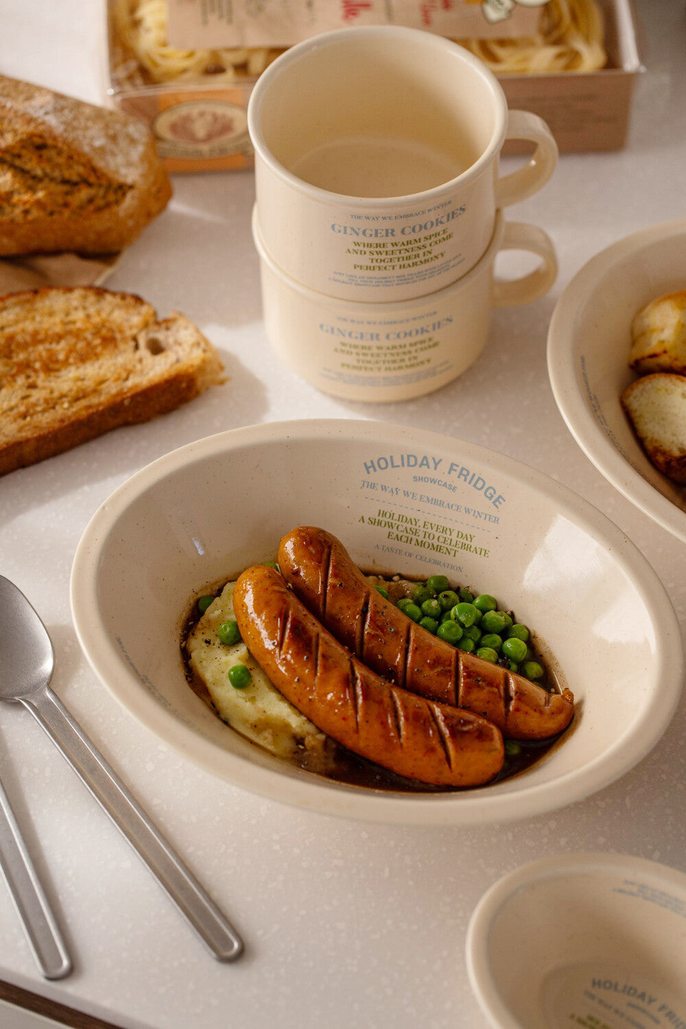 Holiday Showcase Oval Bowl L - Weekend 14