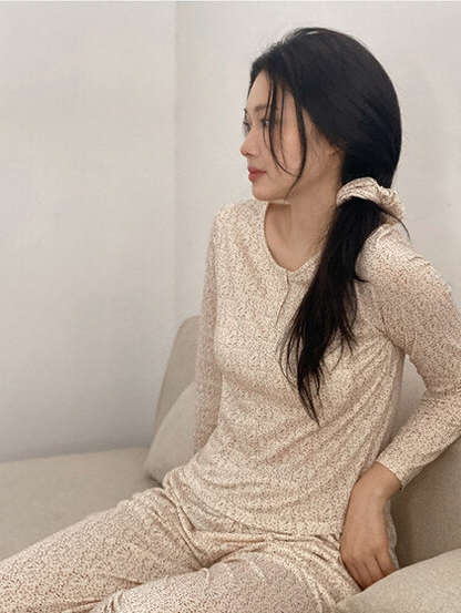 Louis Flower Pajama Set with Hair Scrunchie