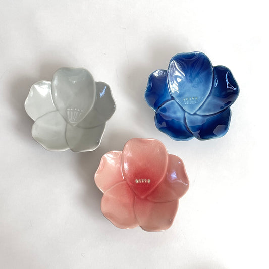 Seto Ware Flower Shaped Bowl