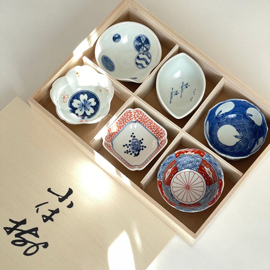 Hasami Ware Tea Bowl Gift Set