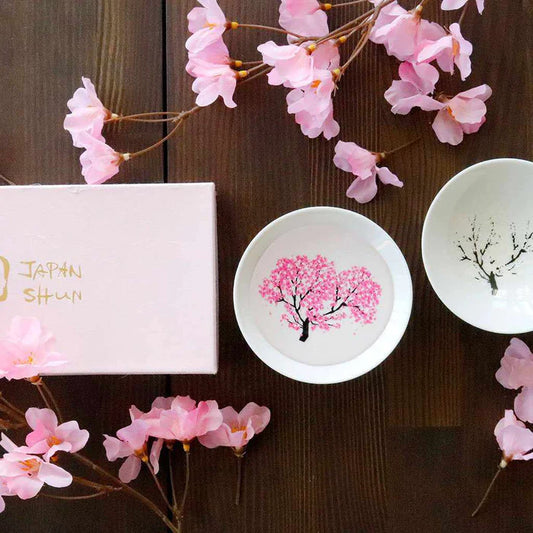 Sakura Flat Sake Cup Set